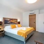 Stawros Ii Privatunterkunft Leba