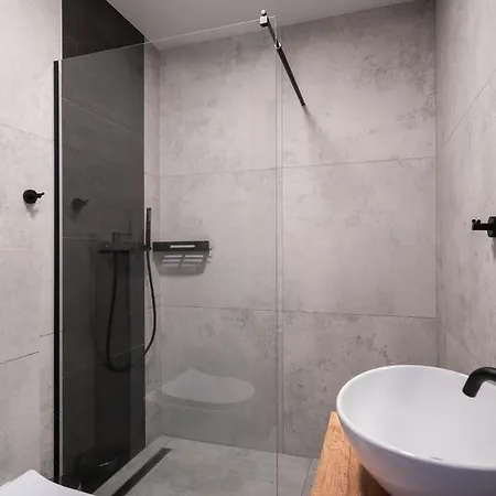 Quarto em Acomodações Particulares Stawros Ii